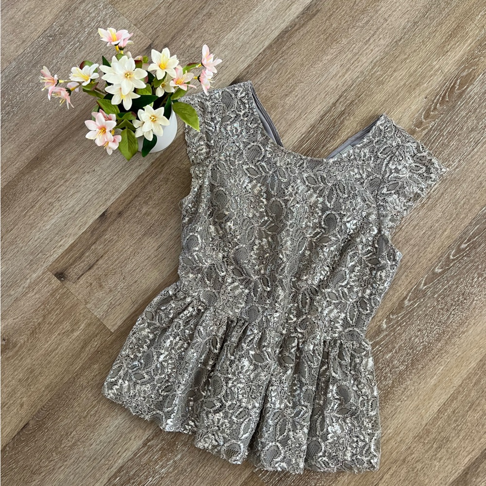 Anthropologie Maeve Silver Lace Peplum Top Size Xs